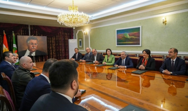 DEM Parti İmralı heyeti, KYB Başkanı Talabani ile görüştü