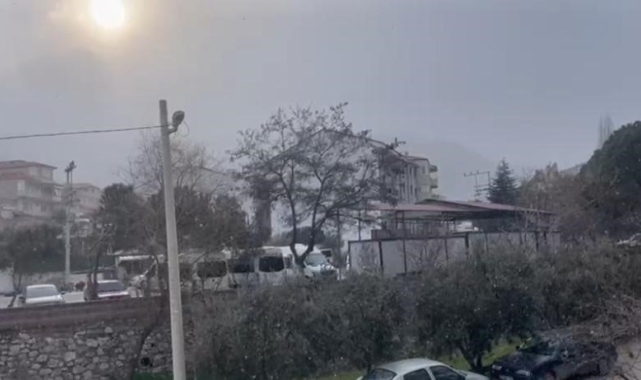 Denizli'nin yüksek kesimlerinde kar yağışı başladı