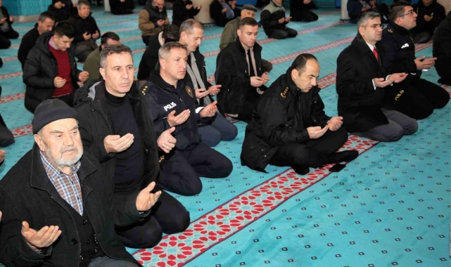 Depremde hayatını kaybedenler için Mevlid-i Şerif programı düzenlendi