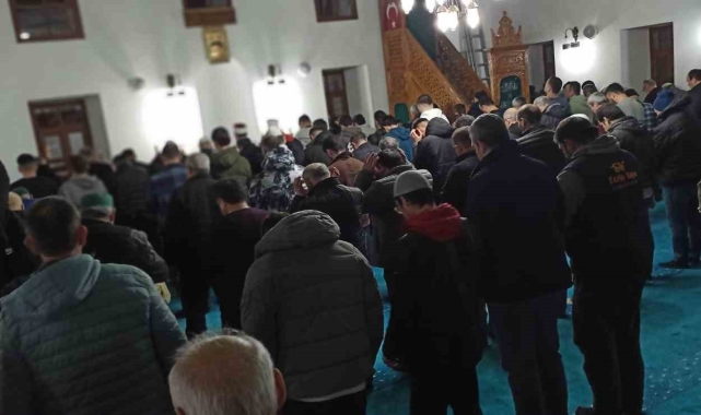 Devrek'te Teravih namazı idrak edildi