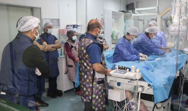 Diyarbakır Çocuk Kalp Merkezinde invaziv çalıştayı yapıldı
