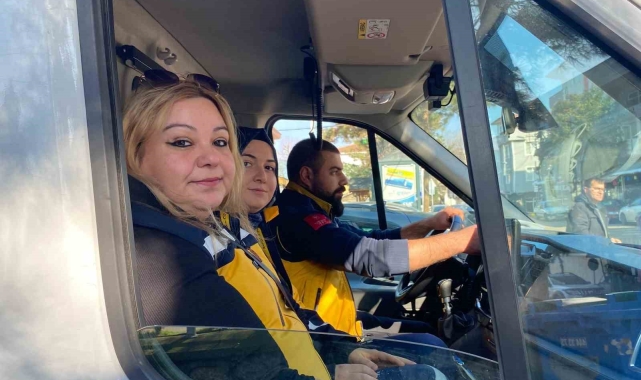 Dünyaya gözlerini ambulansta açtı
