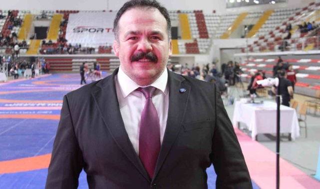 Dursun Gözel: "Japonya'da düzenlenecek İşitme Engelliler Yaz Olimpiyat Oyunları'na son sürat çalışıyoruz"