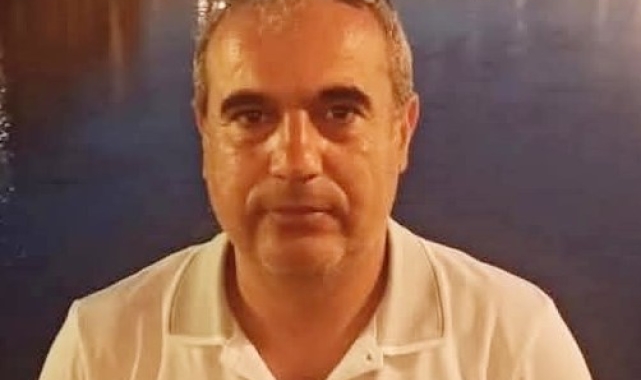 Ecel 47 yaşındaki öğretmeni karla kaplı anteni temizlerken yakaladı