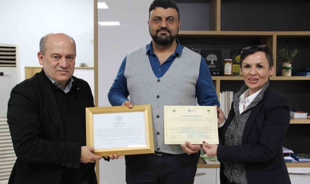 Edremit Ticaret Odası, Tunus'ta Türkiye'yi zeytinyağı eğitiminde temsil etti