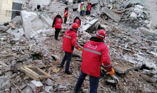 Efeler Belediyesi'nin arama kurtarma ekibi her an göreve hazır