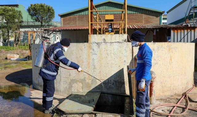 Efeler&#039;de sineklerle mücadele 12 ay boyunca devam ediyor