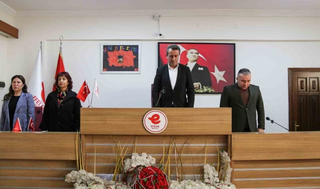 Efeler'in meclisinde Şehitlere Saygı Duruşu'nda bulunuldu