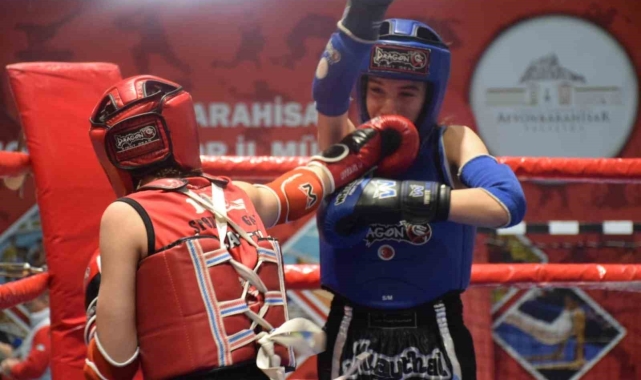 Ege Bölgesi Muaythai Şampiyonası Afyonkarahisar'da başladı