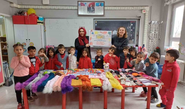 Eğirdirli çocuklardan depremzede kardeşlerine sıcak dokunuş