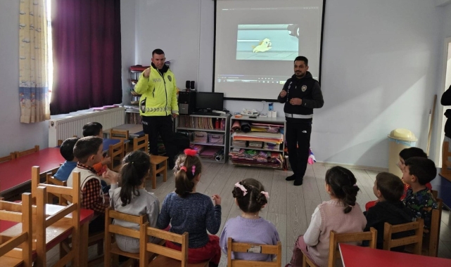 Emniyetten çocuklara güvenlik eğitimi