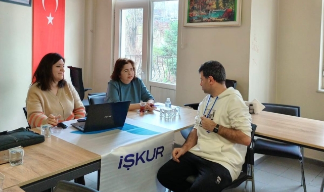 Engelli vatandaşlara iş arama ve işe alım mülakatlarına hazırlık süreci anlatıldı