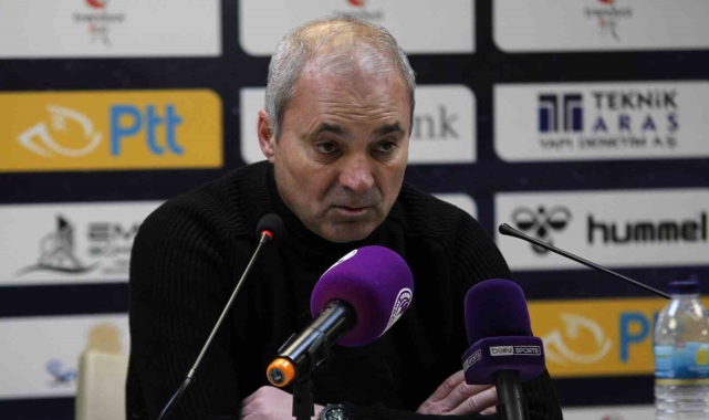 Erkan Sözeri: &quot;Amatör Lig tadında bir hakem oynadı&quot;