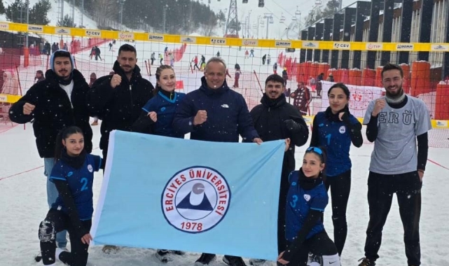 ERÜ, Kar Voleybolu Türkiye Şampiyonu oldu