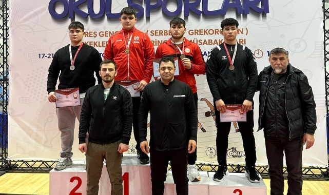 Erzincanlı güreşçiden Türkiye 3'üncülüğü