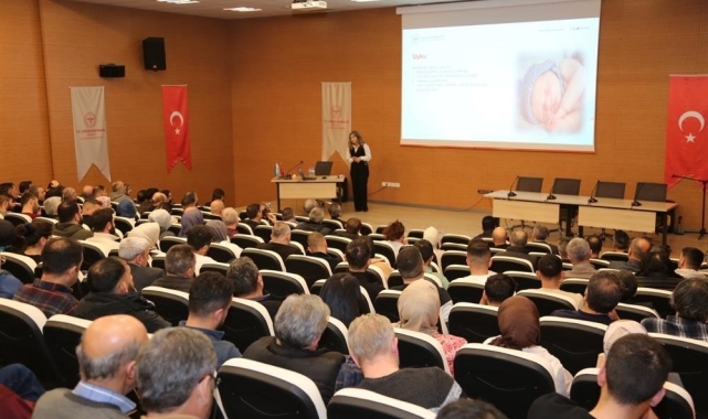 Erzurum'da "Stresle Mücadele ve Sağlık" konferansı
