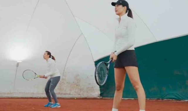 Espark Kadınlar Tenis Turnuvası'nda kıyasıya rekabet devam ediyor