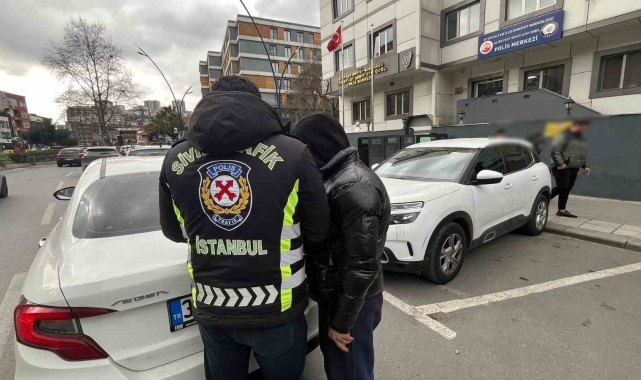Eyüpsultan'da drift yapan motosikletliye ceza yağdı