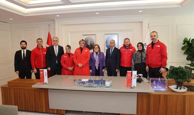 Gaziantep Büyükşehir ve Kızılay insani yardım iş birliği protokolü imzaladı
