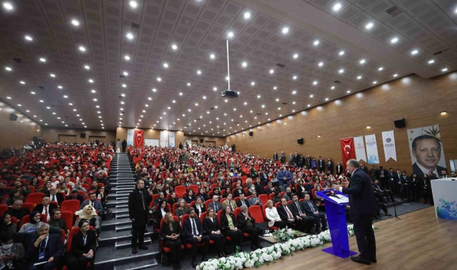 Gençlik ve Spor Bakanlığı 'Bağımlılıkla Mücadelede Önleyici Adımlar Çalıştayı' düzenleniyor