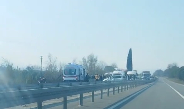 Germencik&#039;te 3 araçlı trafik kazası: 4 yaralı