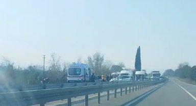 Germencik'te 3 araçlı trafik kazası: 4 yaralı