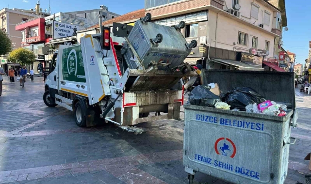 Günlük 210 ton evsel, 70 ton iri hacimli atık toplanıyor