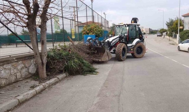Güzelbahçe'de 'Moloz ve bitkisel atık toplama günleri' başladı