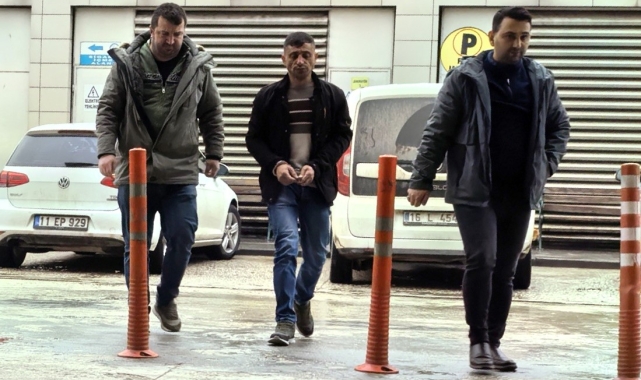 İnegöl'de hırsızlık suçundan 20 yıl hapisle aranan şahıs yakalandı