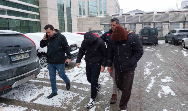 Instagram'dan kadın kıyafeti ilanı ile dolandırıcılıktan 4 kişi adliyeye sevk edildi