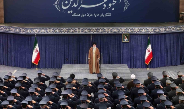 İran dini lideri Hamaney: "ABD ile müzakere hiçbir sorunu çözmez"