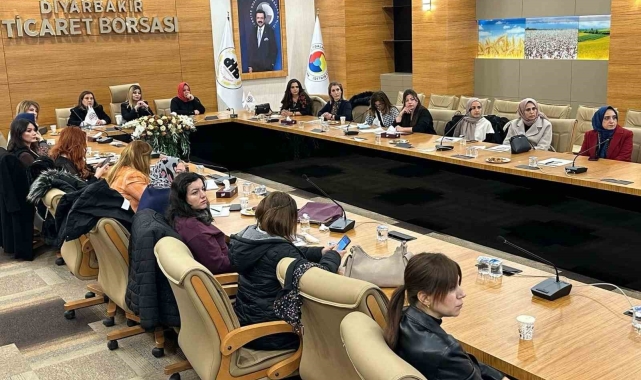 İş kadınlarına e-ticaret ve dijital pazarlama eğitimi