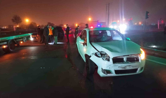 Işık ihlali kazayı beraberinde getirdi: 1 yaralı