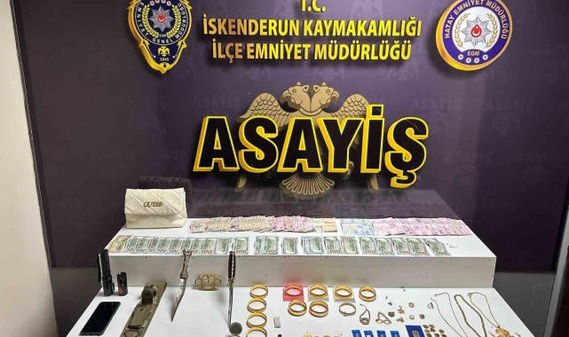 İskenderun&#039;da hırsızlık şebekesi çökertildi: 4 gözaltı