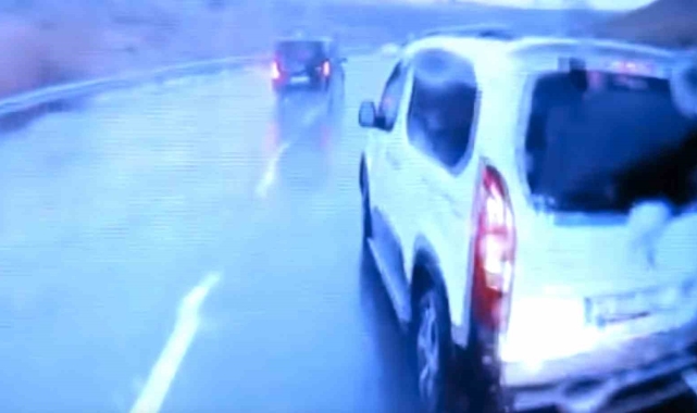 İstanbul Havalimanı Yolu'nda duraksayan araçlar tehlike saçıyor