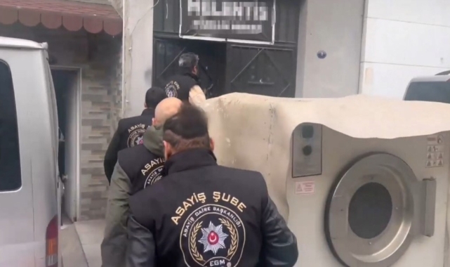 İzmir'de masaj salonuna fuhuş baskını: 9 gözaltı