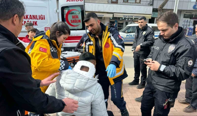 İznik'te otomobille çarpışan motosikletli yaralandı