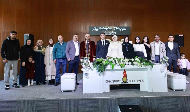 Kahramanmaraş'ta çiftler 14 Şubat'ta sevgilerini nikahla ölümsüzleştirdi