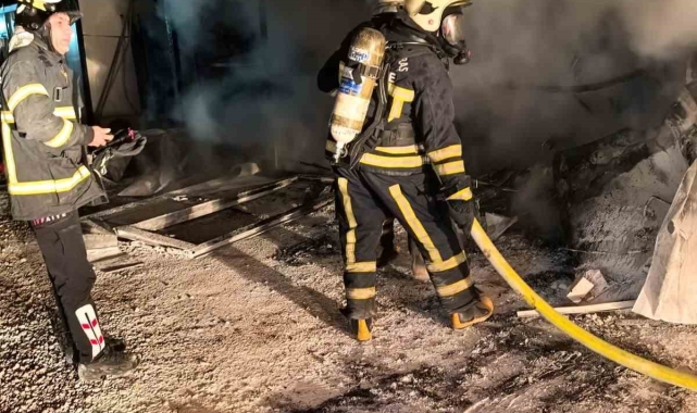 Kahramanmaraş'ta konteyner yangını