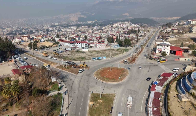 Kahramanmaraş'ta yol ve kavşak çalışmaları