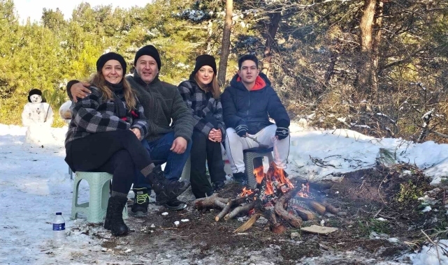 Kapıdağ&#039;da kış keyfi: Kar severler akın etti