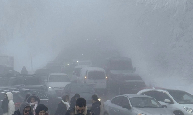 Kartepe Kayak Merkezi'nde hafta sonu yoğunluğu