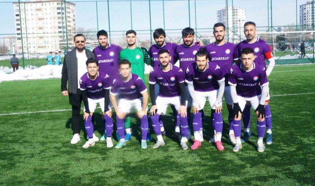Kayseri Döğerspor lige tutundu