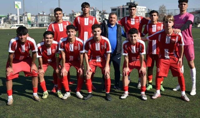 Kepez'in futbol altyapısında değişim
