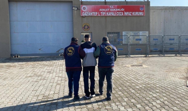 Kesinleşmiş 10 yıl cezası bulunan uyuşturucu taciri yakalandı