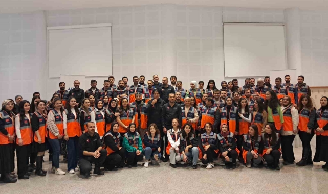 Kilis'te AFAD gönüllüleri değerlendirme toplantısına rekor katılım