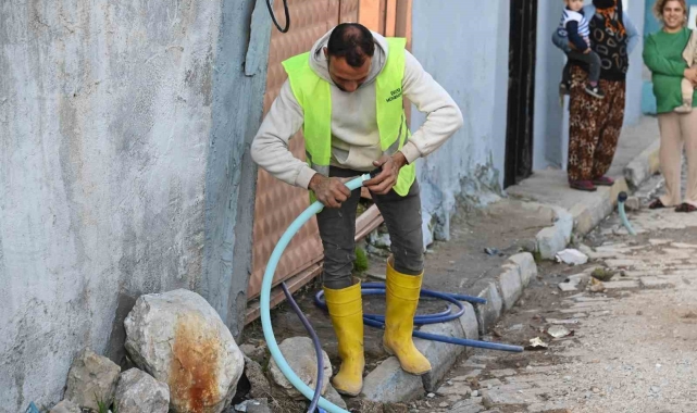 Kırkağaç'ta eski asbestli alt yapılar değiştiriliyor