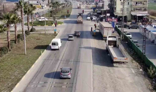 Kırmızı ışıkta durmayan araç sürücüleri drone ile tespit edildi