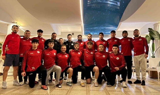 Körfezli Ragbiciler şampiyonanın ilk etabını ikinci olarak bitirdi