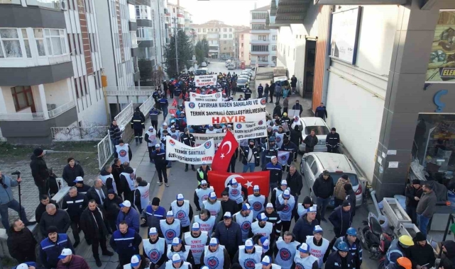 Maden işçileri özelleştirmeye karşı Ankara'ya yürüyor